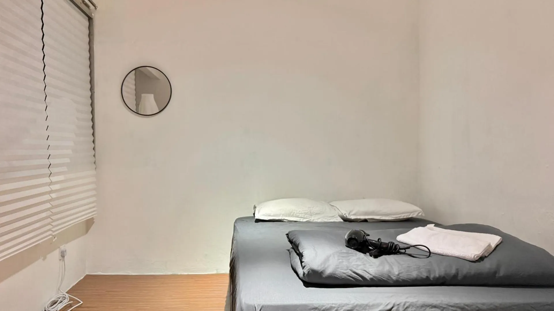 Mrt House With 2 Parking Lots At Cheras Kl 0*, Kuala Lumpur Maleisië